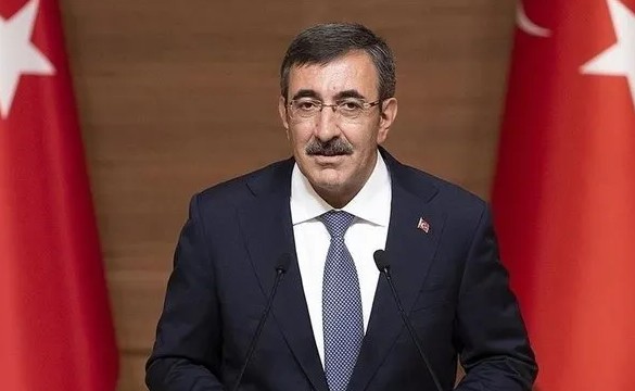 AK Parti Sözcüsü Ömer Çelik'ten Özgür Özel'e sert tepki: Siyasi saldırganlıktır